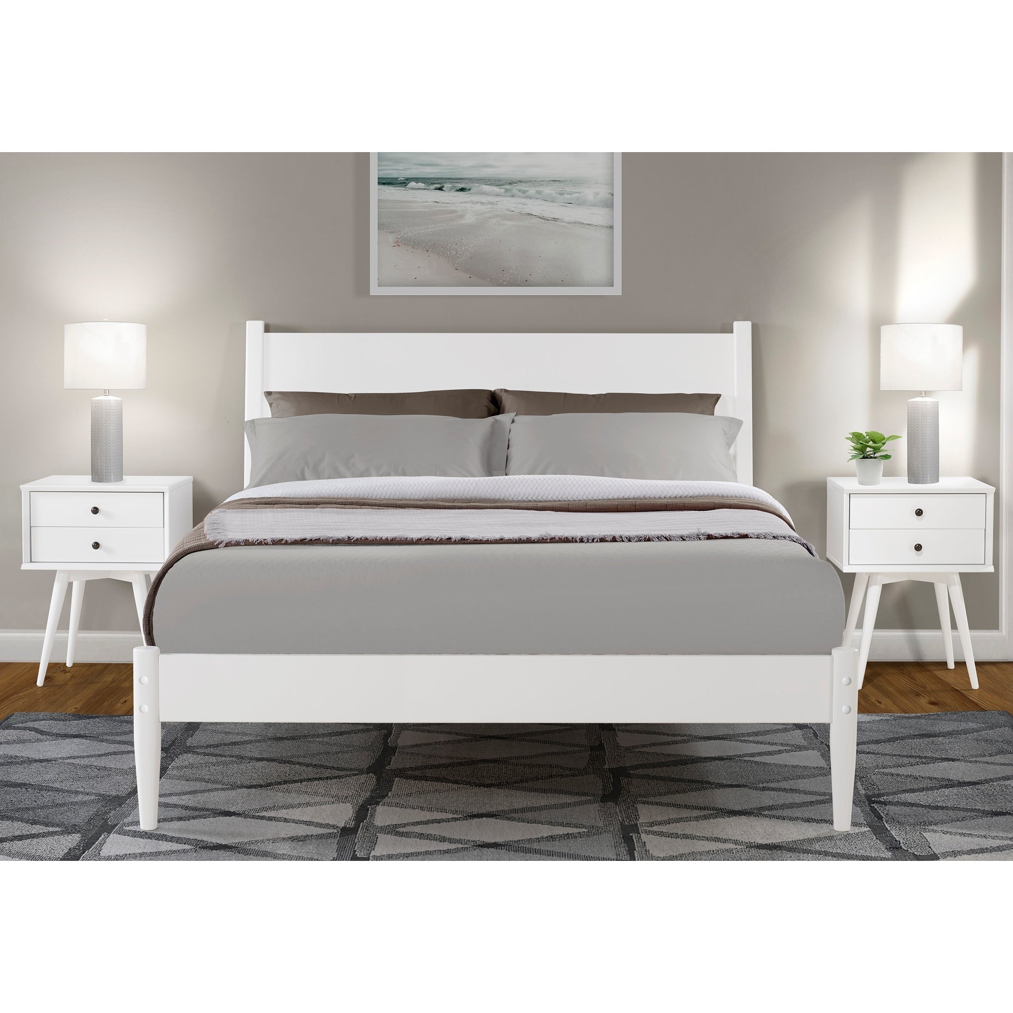 Letto a pannelli di metà secolo