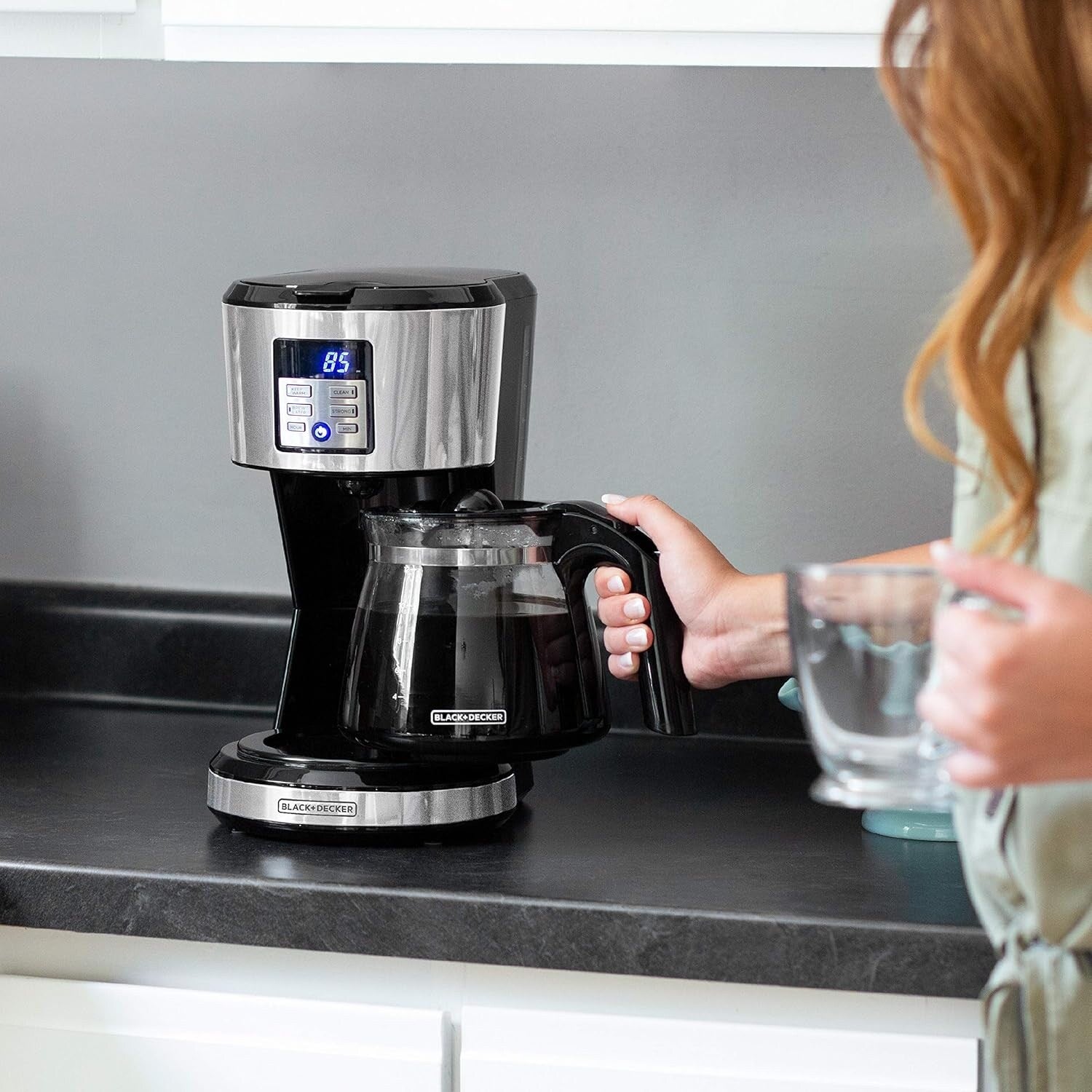 Macchina per caffè programmabile da 12 tazze, tecnologia Vortex Brew, nera