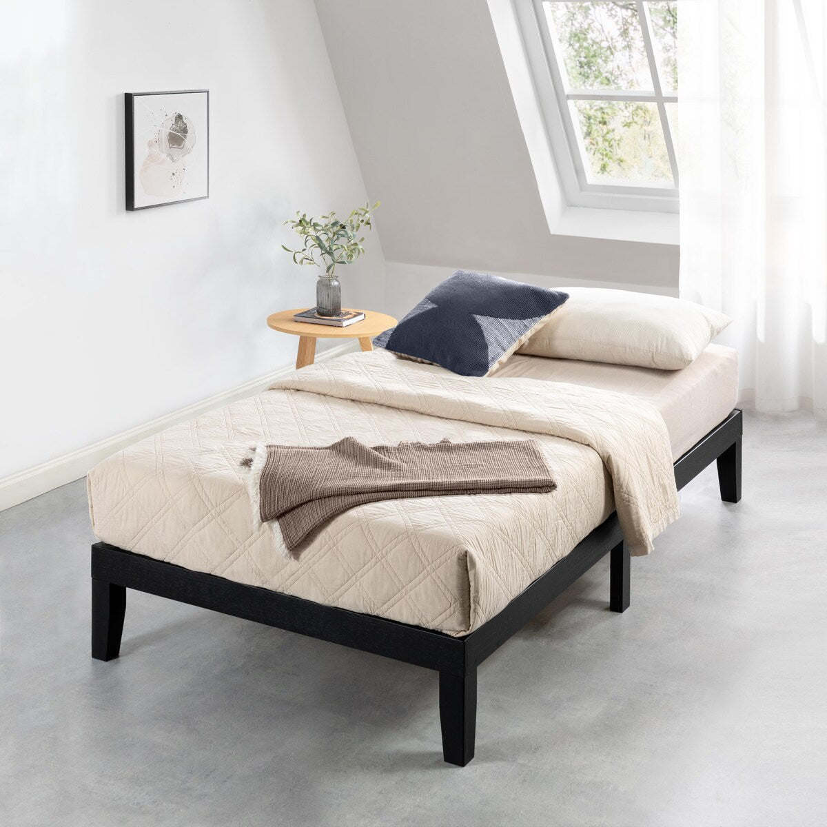 12 Letto a piattaforma classico in legno massello