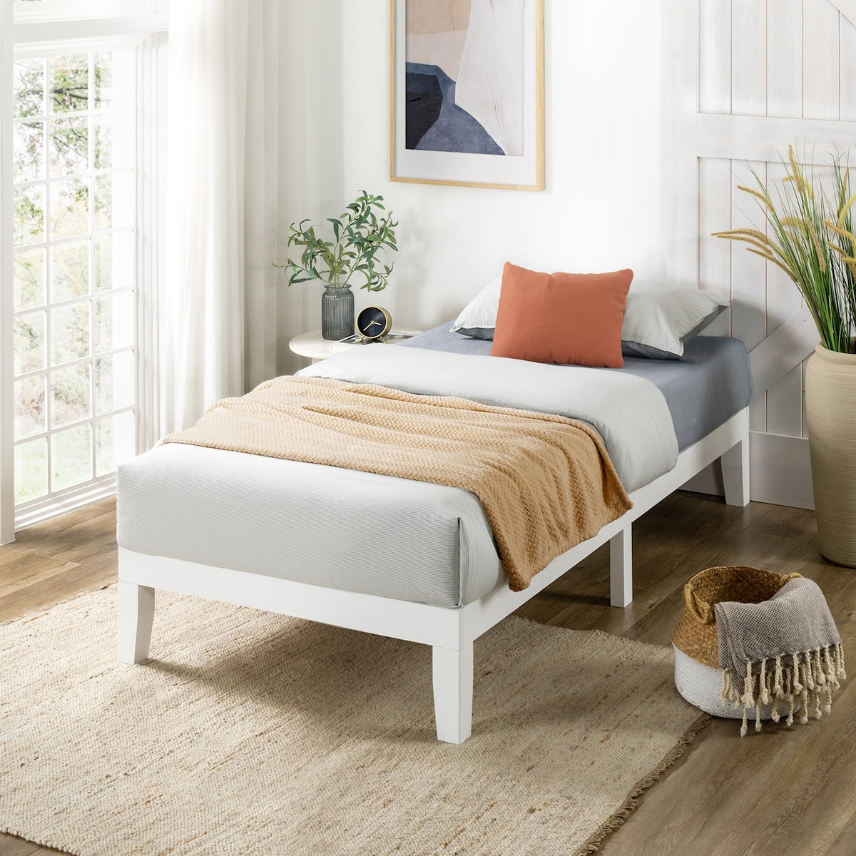 12 Letto a piattaforma classico in legno massello