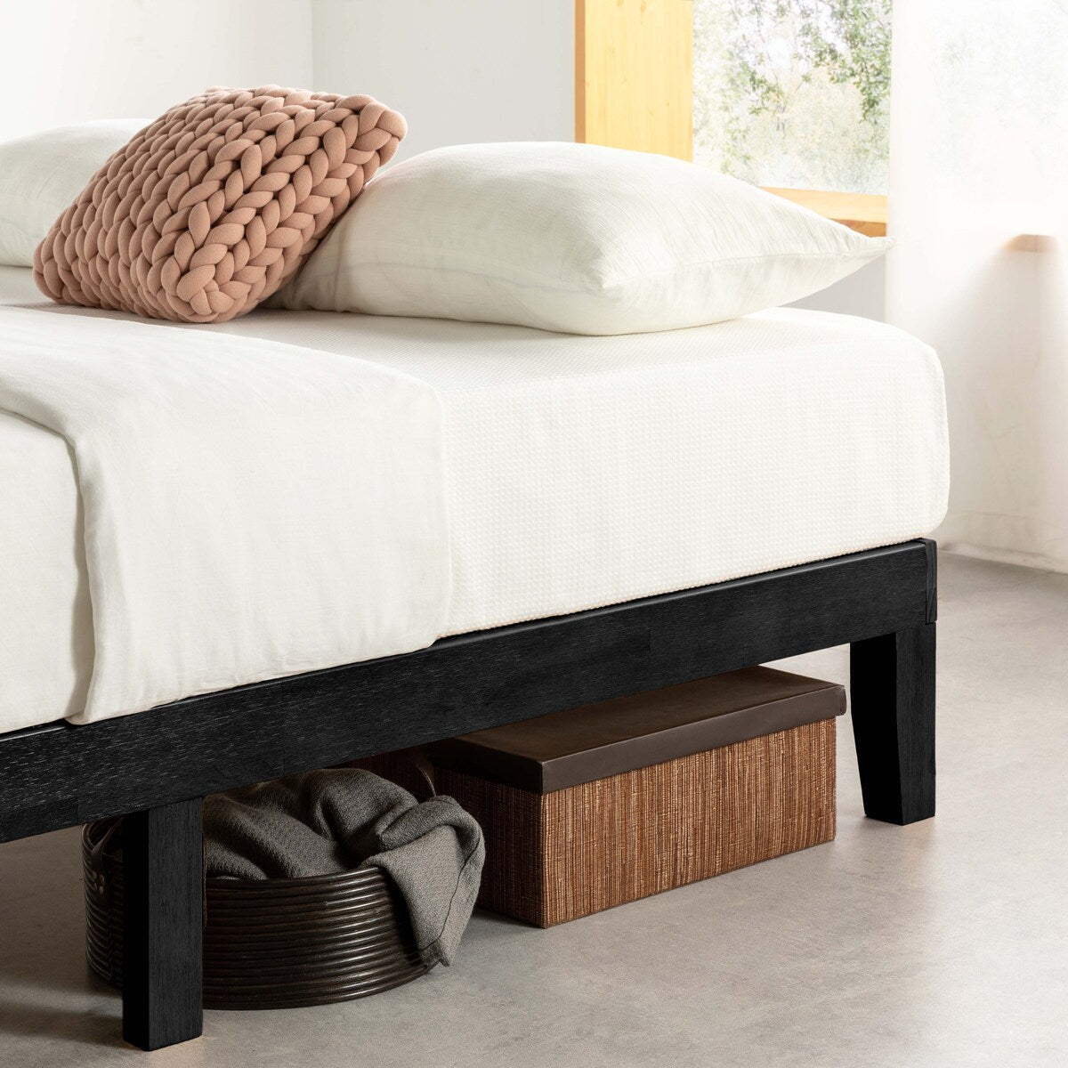 12 Letto a piattaforma classico in legno massello