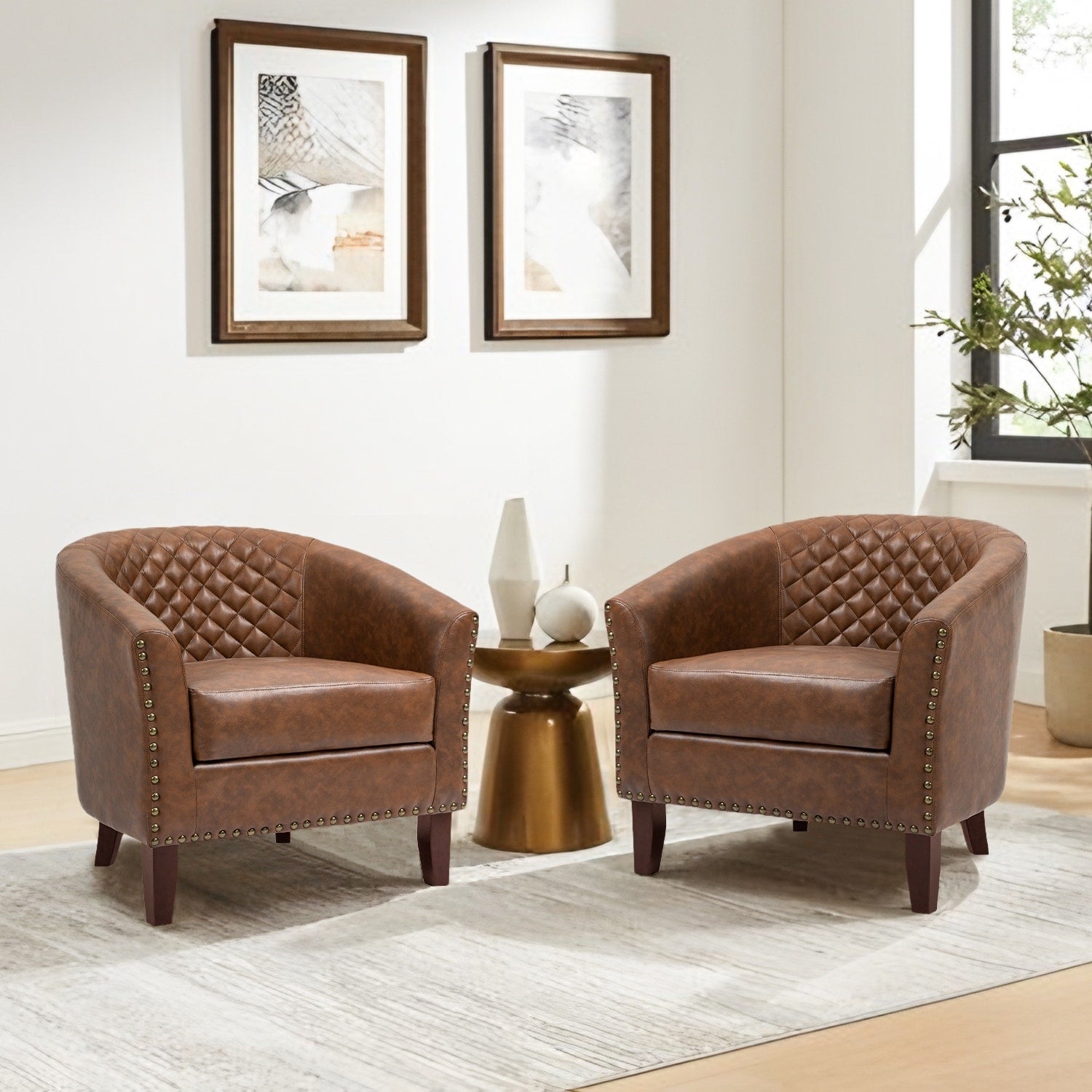 Set di 2 sedie a botte in pelle vegana da 29 W con finiture in borchie