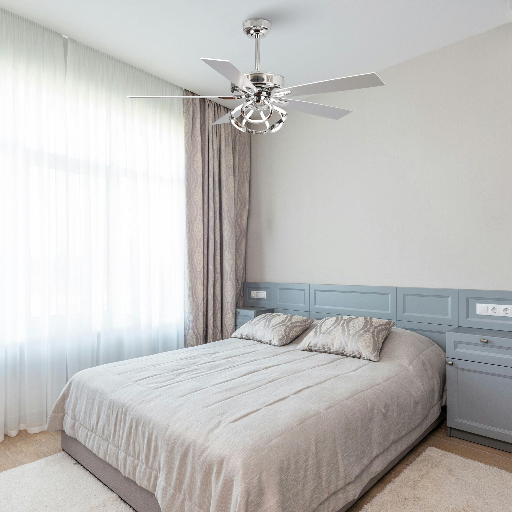 Ventilatore da soffitto moderno a LED dimmerabile da interno cromato/nero da 52 pollici con luce e telecomando
