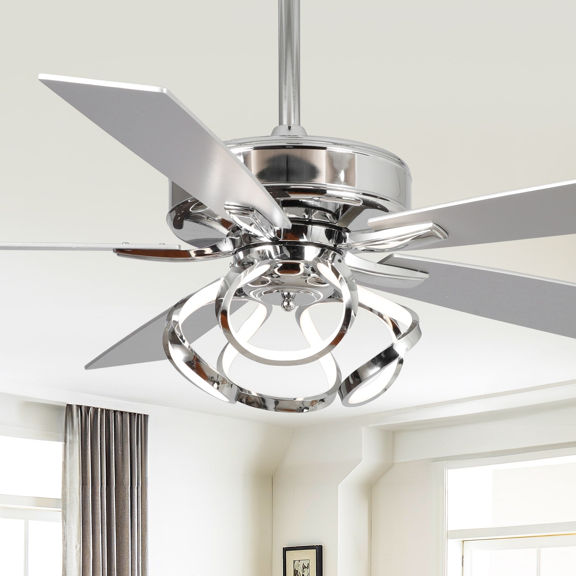 Ventilatore da soffitto moderno a LED dimmerabile da interno cromato/nero da 52 pollici con luce e telecomando
