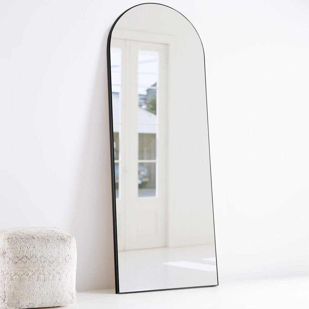 Specchio ad arco moderno a figura intera