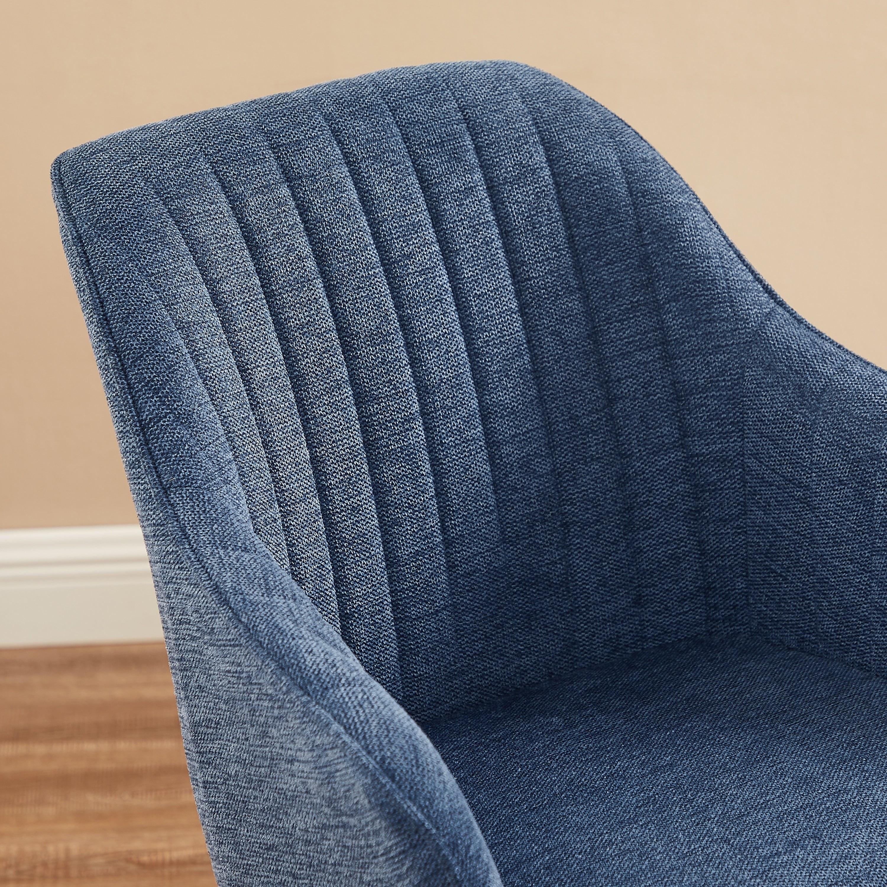 Poltrona girevole moderna Art Leon per ufficio domestico con gambe in legno
