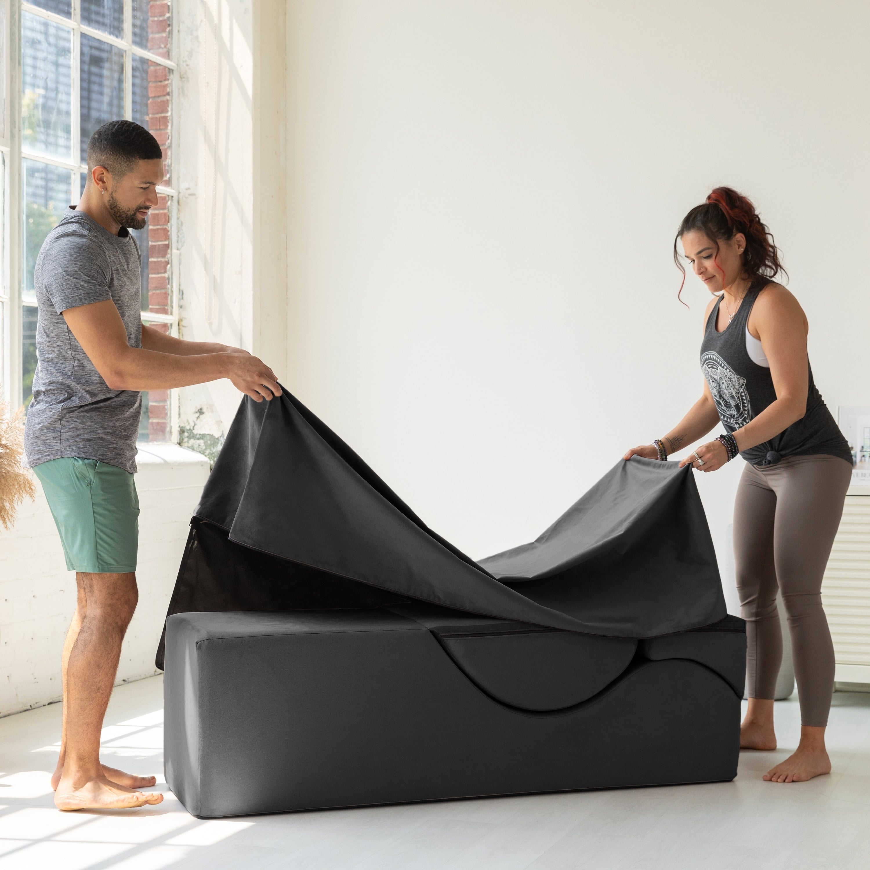 Chaise longue convertibile Avana Kami / Yoga e massaggio - Pouf 2 in 1 con poltrona yoga pieghevole nascosta, microvelluto - N/D
