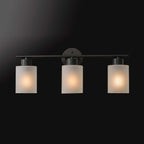 Lampada da bagno Bellevue Lydia a 3 luci, larghezza 23 cm, con finitura satinata
