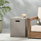 Christopher Knight Home - Tavolino laterale porta-cisterna in cemento leggero per esterni Aidan