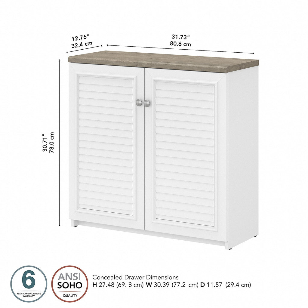 Mobiletto portaoggetti Fairview con ante e ripiani di Bush Furniture - 31,73 L x 12,76 P x 30,71 A