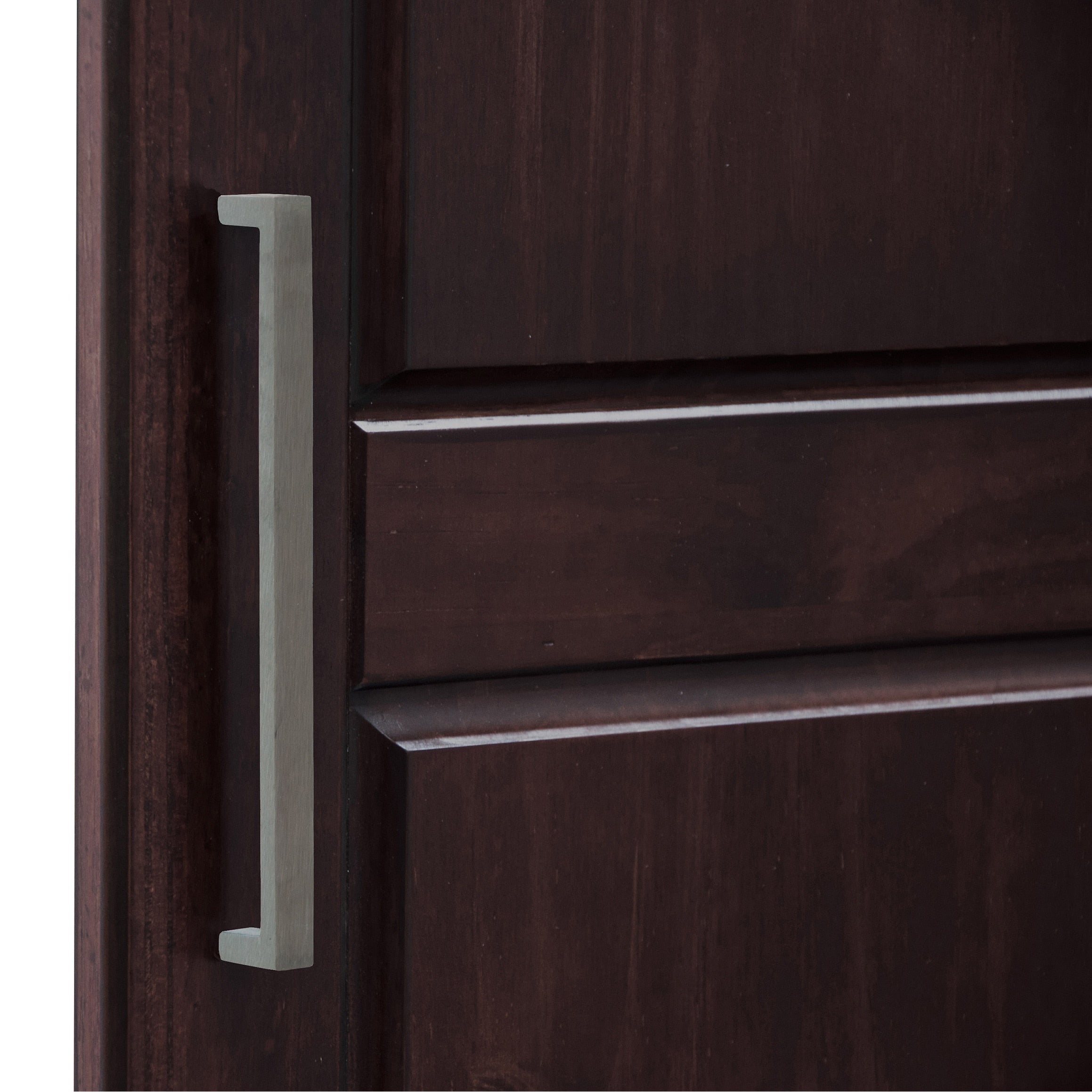 Armadio guardaroba Cosmo a 3 ante in legno massello al 100% di Palace Imports con ante in legno massello o a specchio