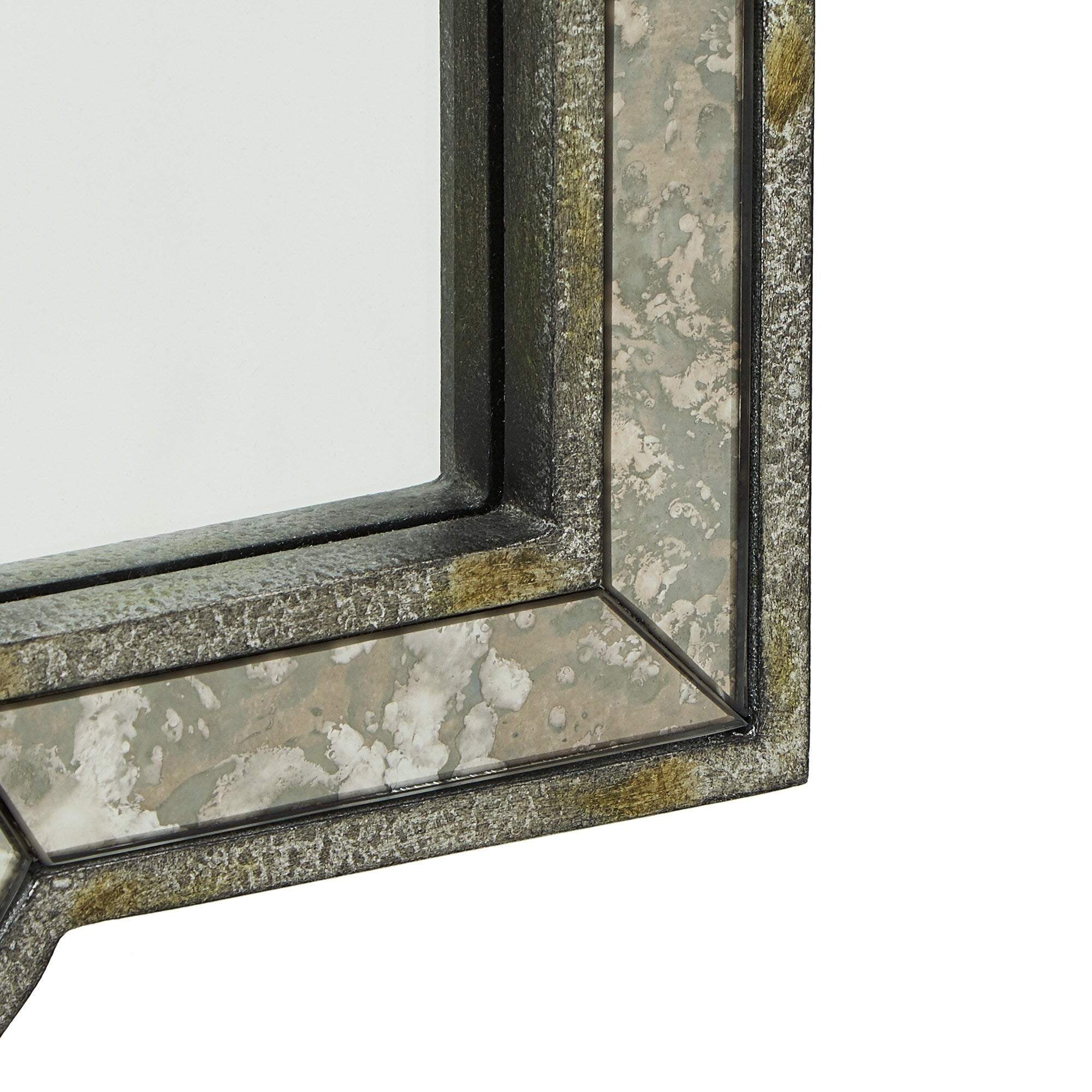 Specchio da parete Fantina con pannelli in argento antico di iNSPIRE Q Classic