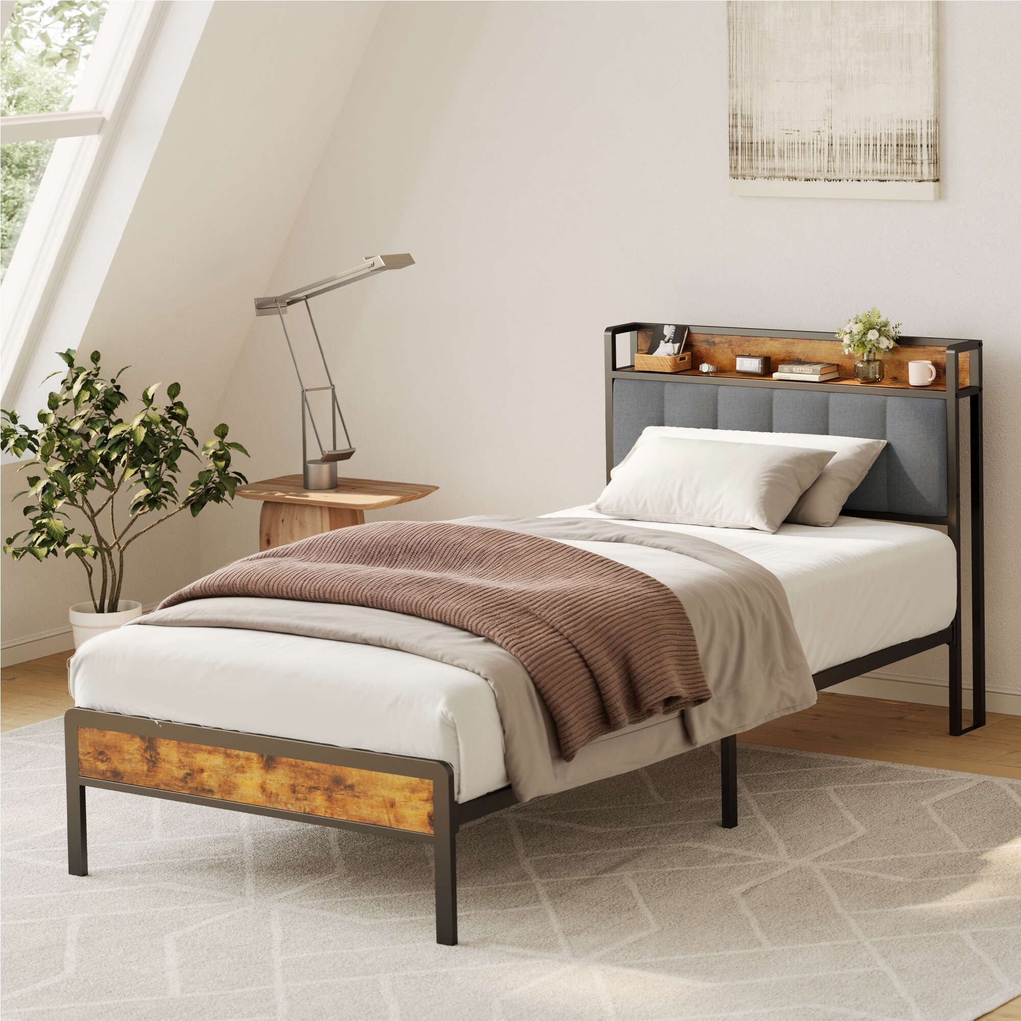 Letto matrimoniale/matrimoniale/queen size/king size con struttura in metallo e testiera imbottita con contenitore