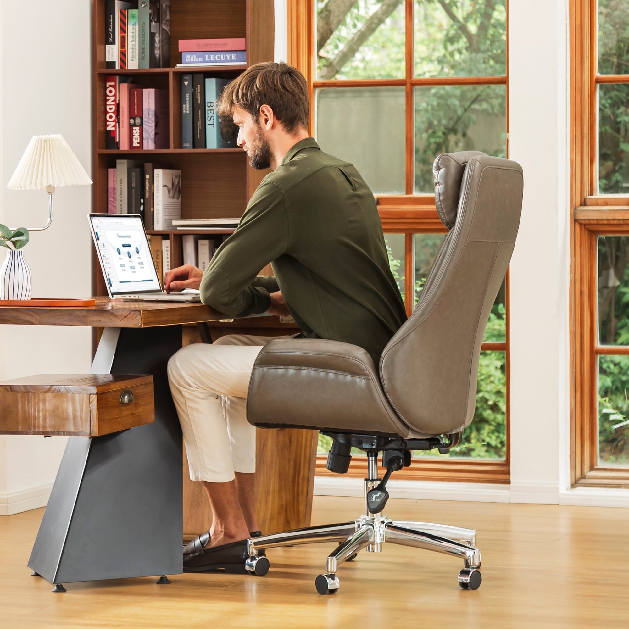 Sedia da ufficio girevole regolabile in similpelle Glitzhome da 48 pollici, stile Mid-Century