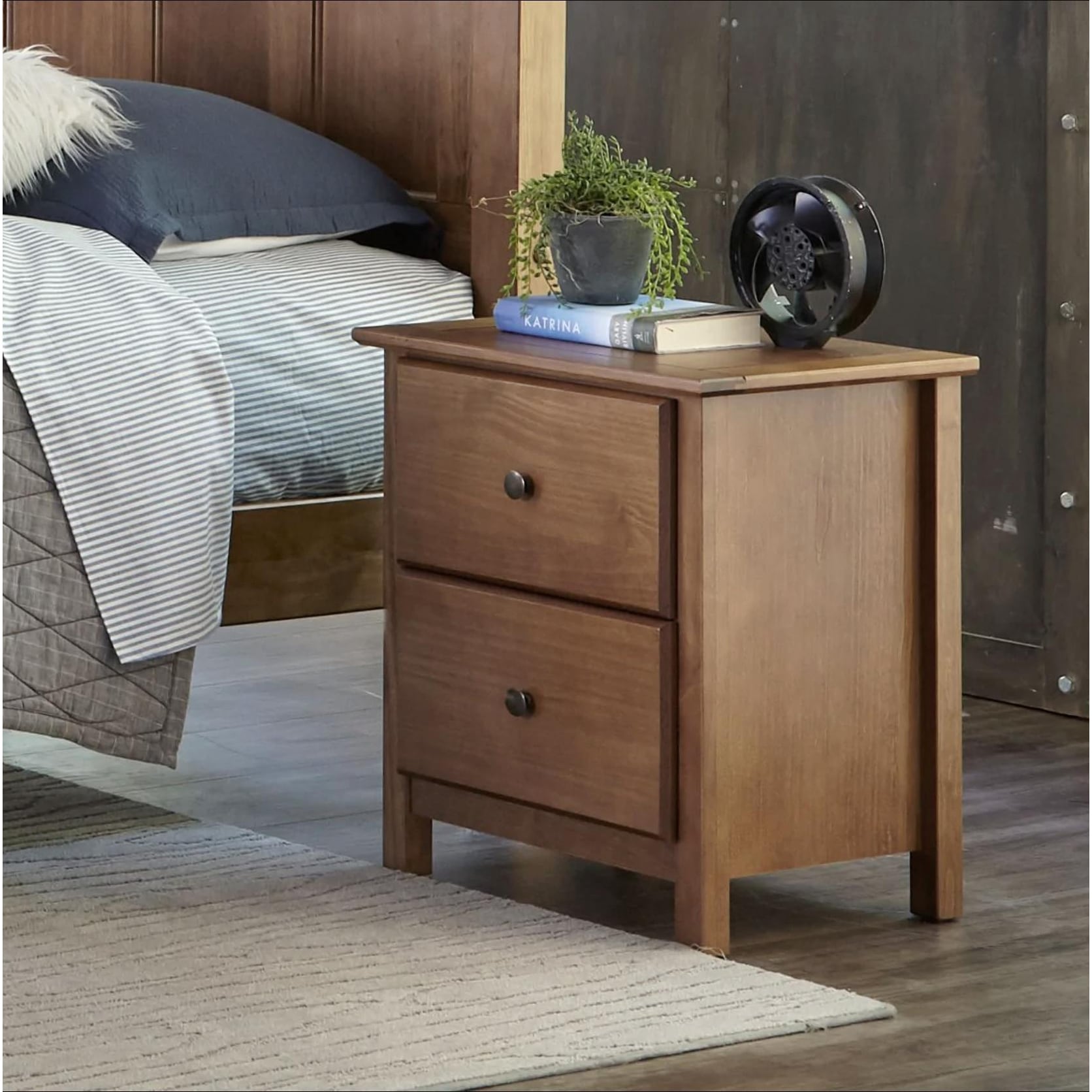 Comodino in legno massello Shaker a 2 cassetti Grain Wood Furniture