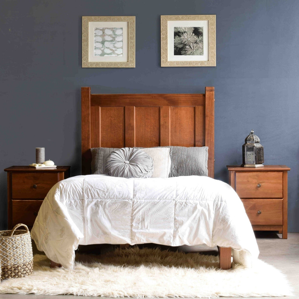 Letto a piattaforma con pannello in legno massello Shaker Grain Wood Furniture