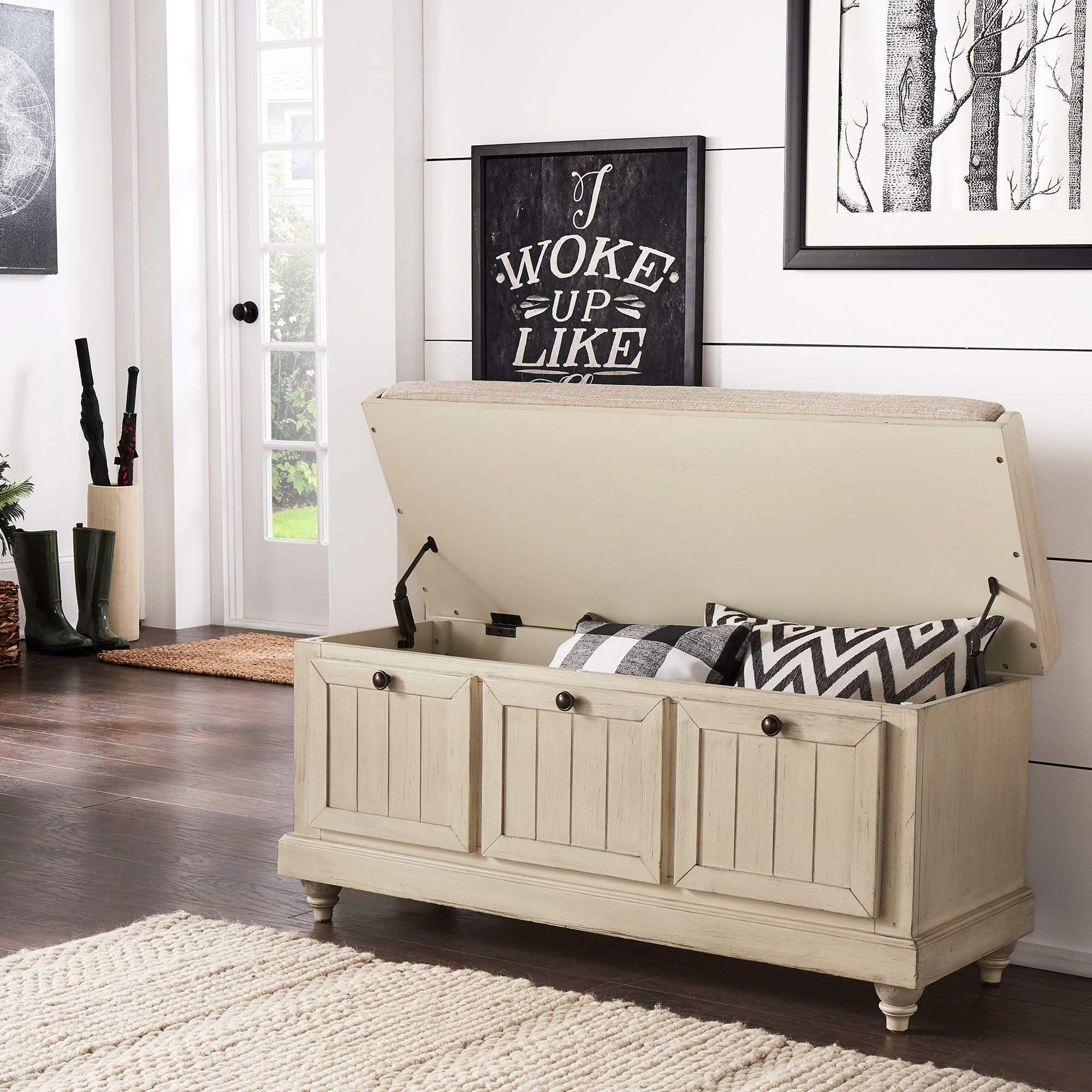 Panca contenitore Granger con cuscino di seduta in lino di iNSPIRE Q Classic