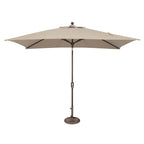 Ombrellone rettangolare SimplyShade Catalina da 10 piedi con inclinazione a pulsante
