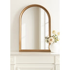 Specchio da parete in legno ad arco di Kate e Laurel Hatherleigh