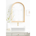 Specchio da parete in legno ad arco di Kate e Laurel Hatherleigh