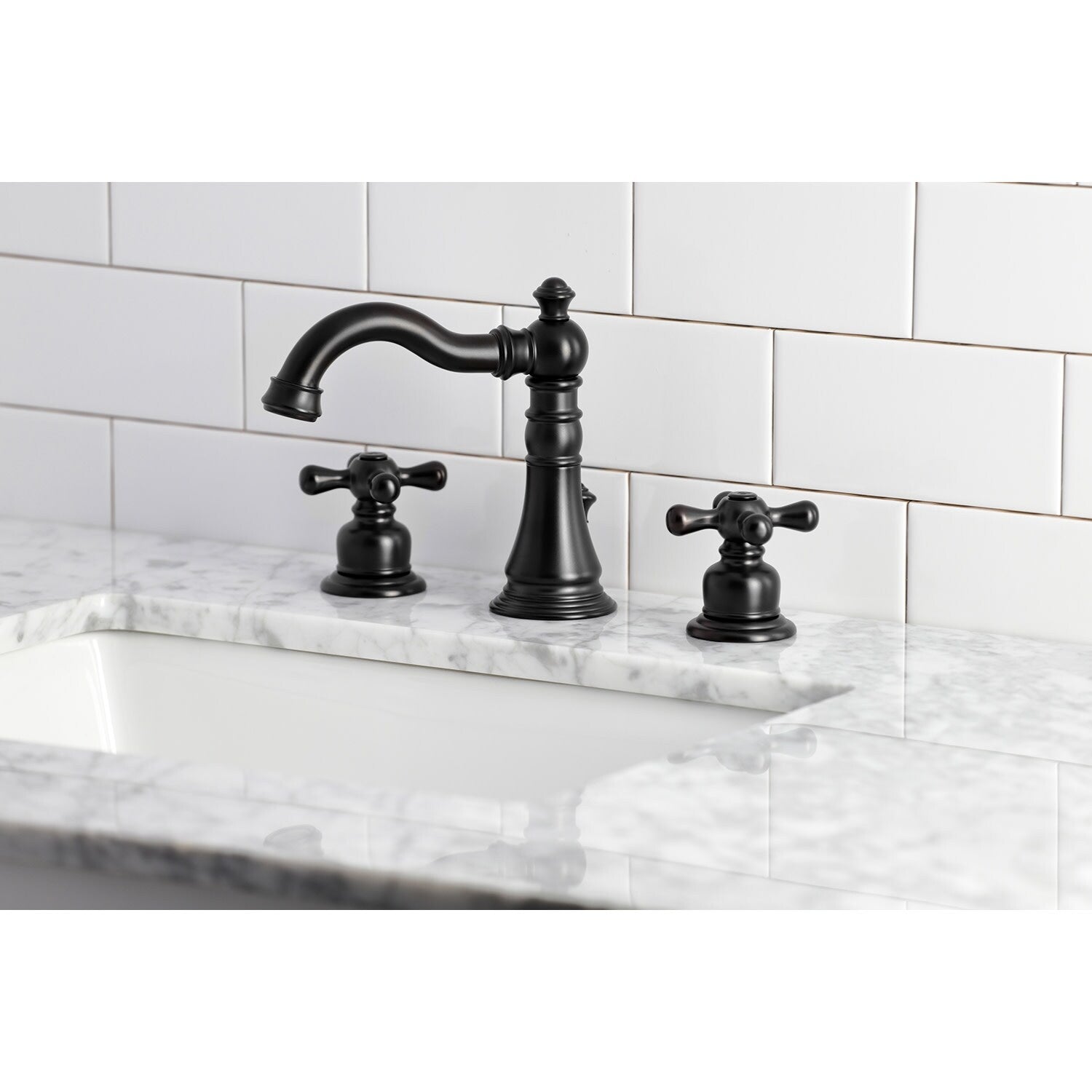 Rubinetto per bagno diffuso American Classic da 8 pollici