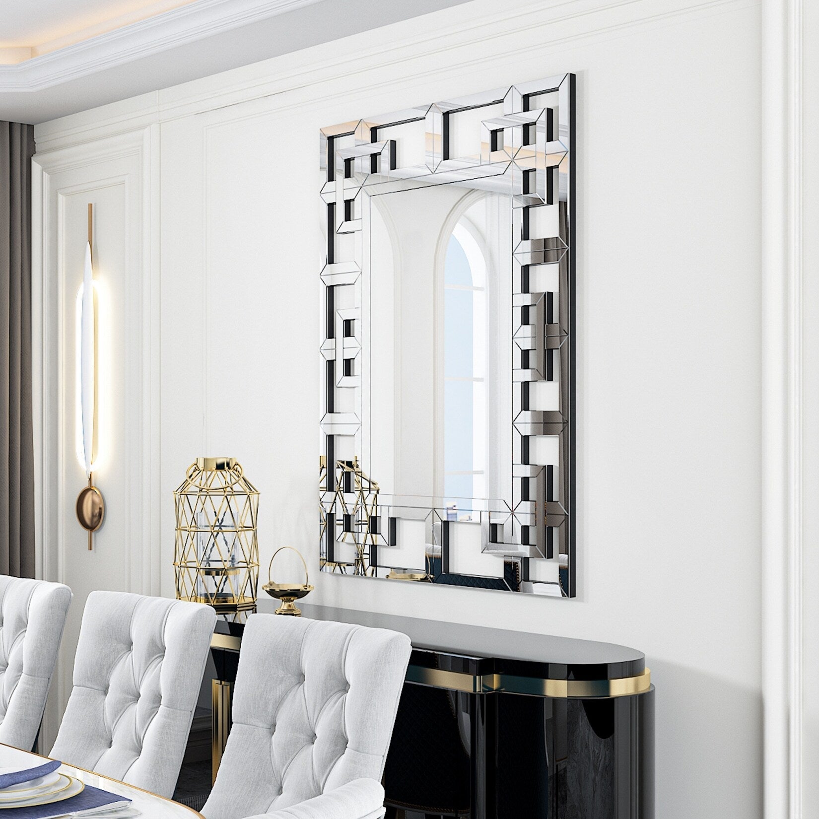 Grande specchio da parete con cornice geometrica e accenti argentati
