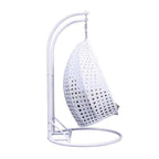 Sedia a forma di uovo sospesa LeisureMod per 2 persone con supporto - Amaca da esterno/interno in rattan e vimini per patio con cuscini