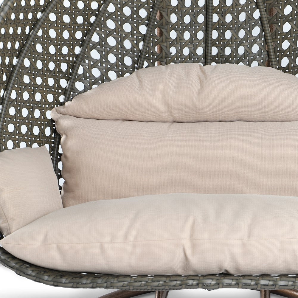 Sedia a forma di uovo sospesa LeisureMod per 2 persone con supporto - Amaca da esterno/interno in rattan e vimini per patio con cuscini