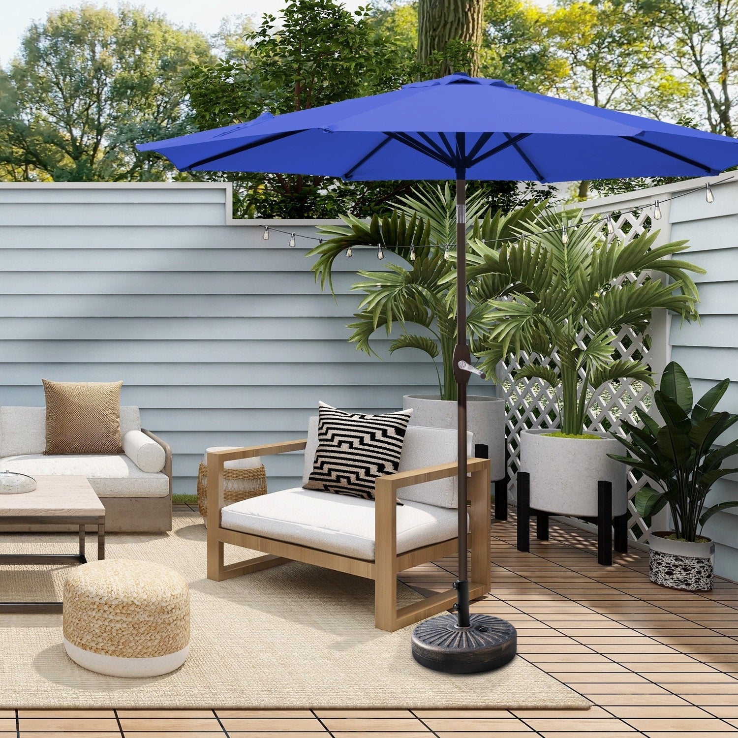 Ombrellone da giardino Lopes da 9 piedi con base in finitura bronzo e supporto per pesi incluso
