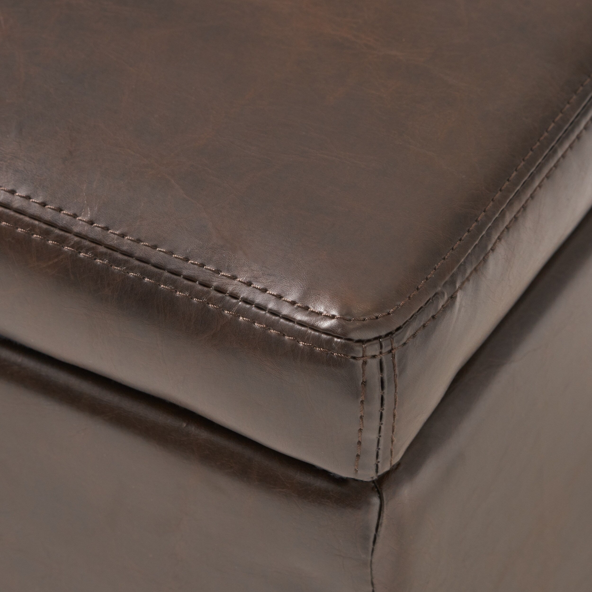 Panca portaoggetti in similpelle Lucinda di Christopher Knight Home - 51,25 L x 17,50 P x 16,25 A