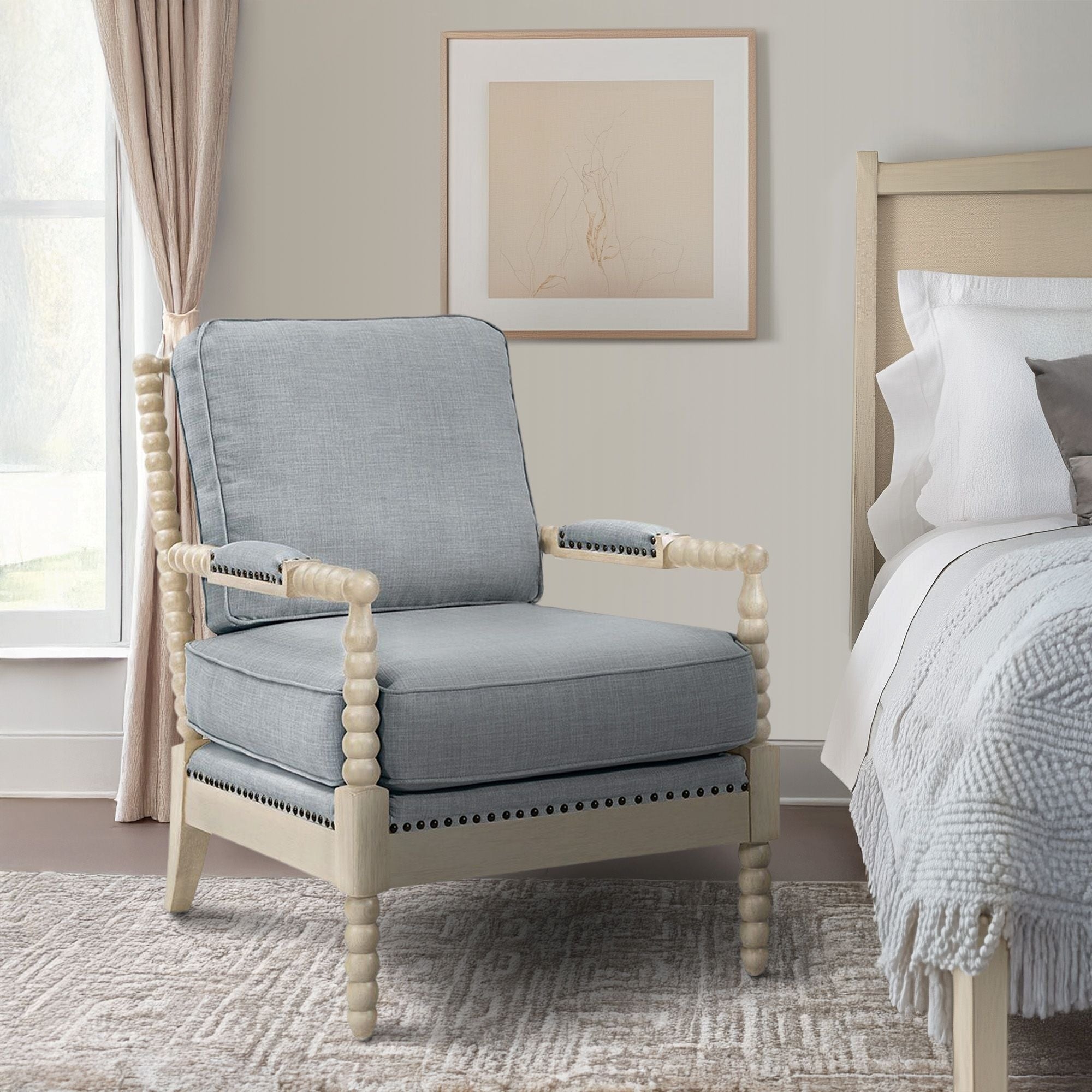 Poltrona Madison Park Donohue con struttura in legno tornito