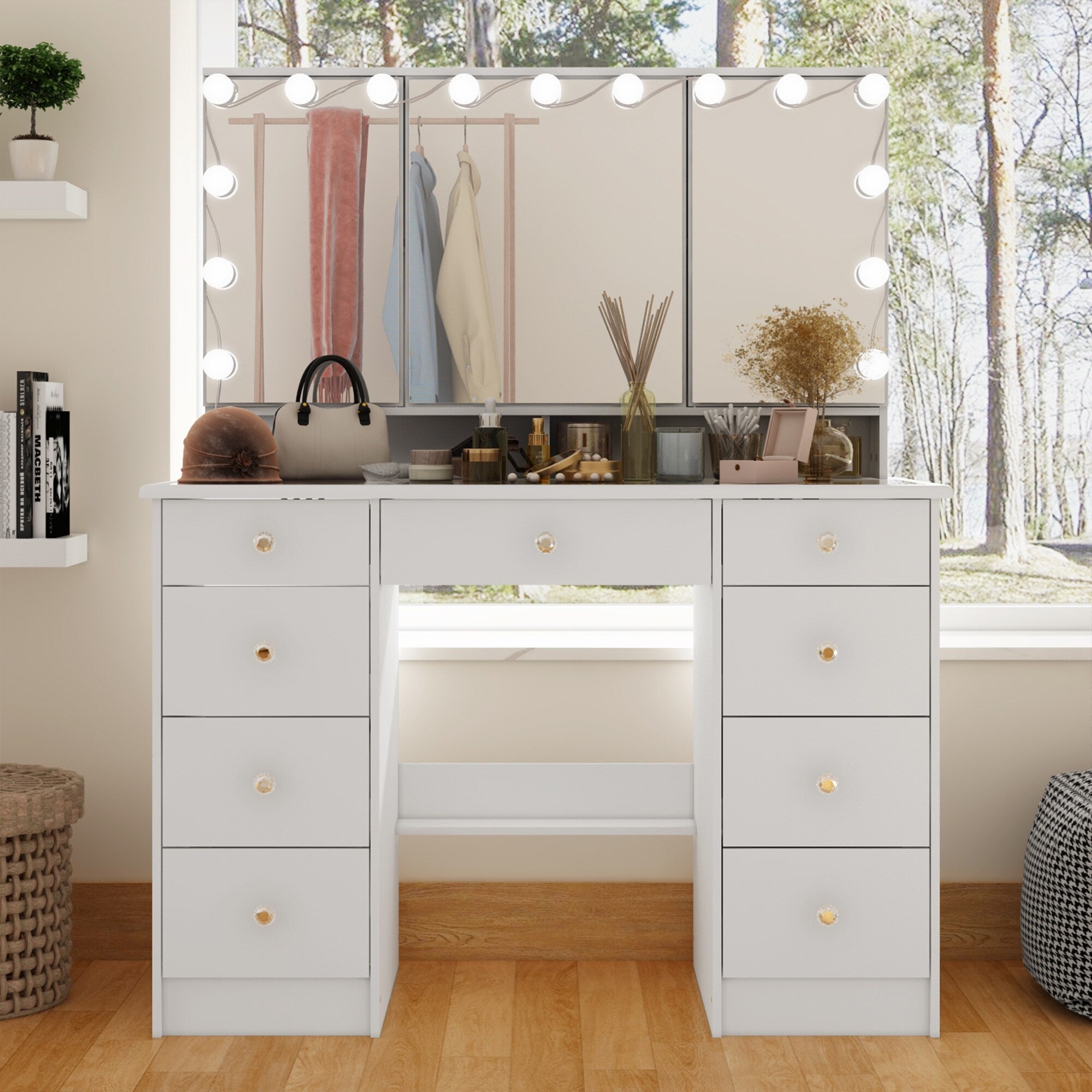 Mobiletto per il trucco con specchio a tre ante, illuminazione certificata, cassettiera con ripiano in vetro