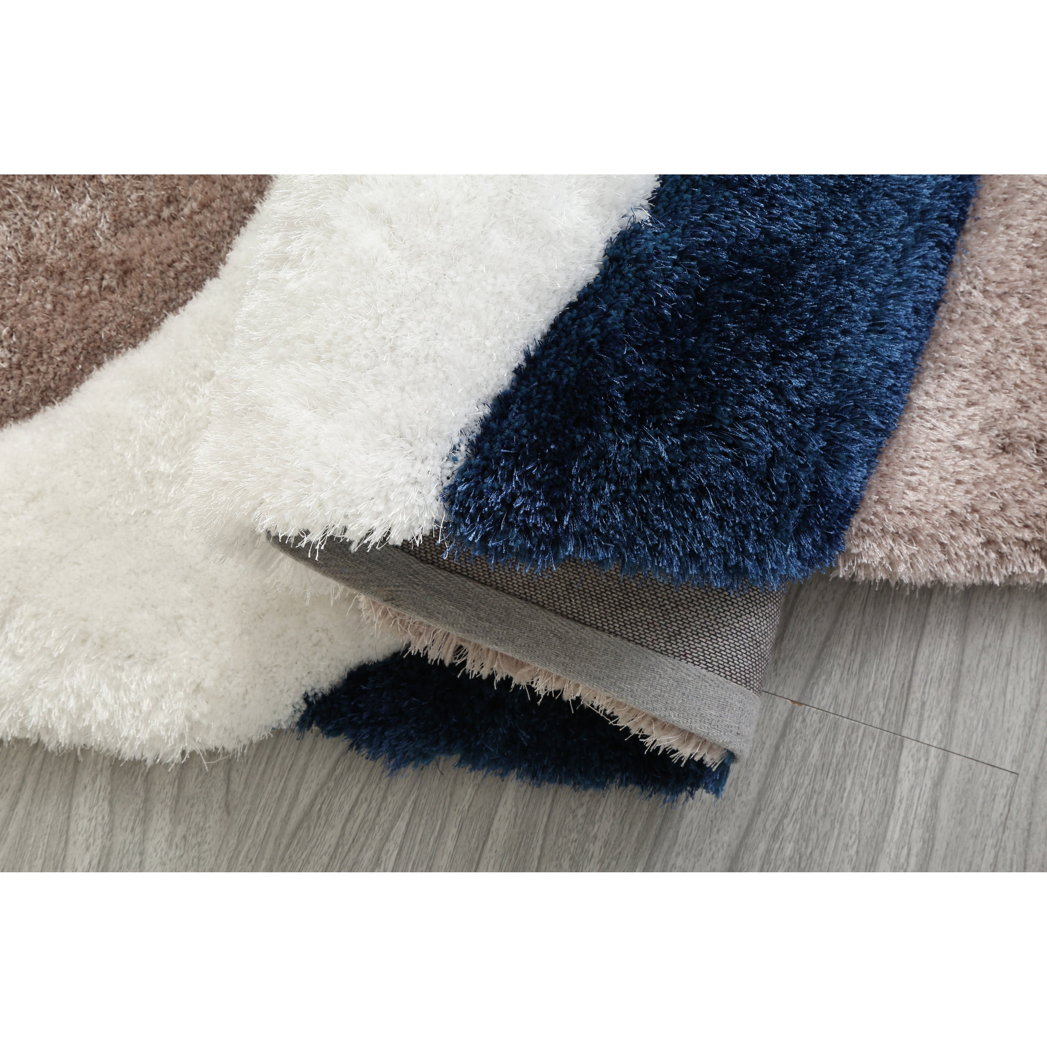 Tappeto dal design astratto Mateos Shag
