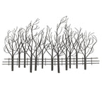 Decorazione da parete in metallo nero con campo di alberi