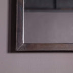 Specchio da parete con cornice in metallo marrone rustico - 37,75 A x 23,8 L x 1 P
