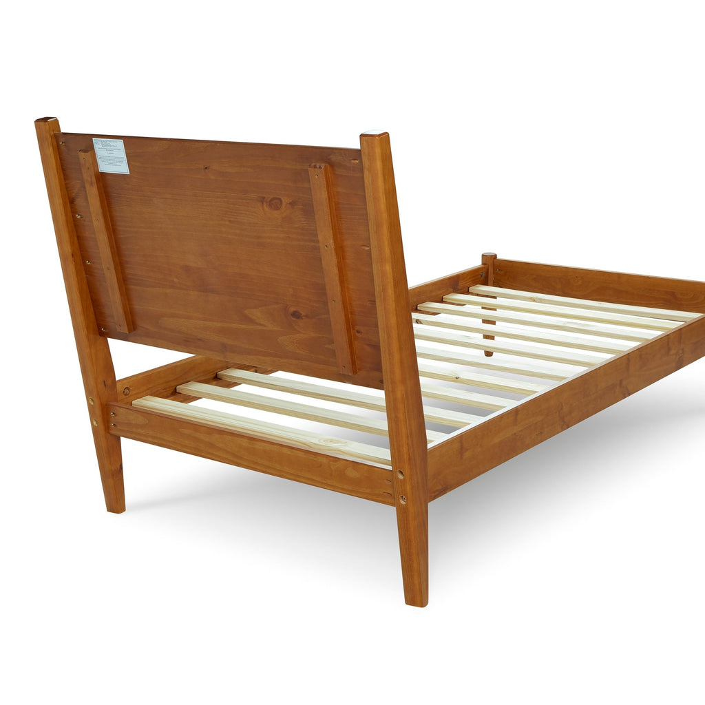 Letto a pannelli di metà secolo