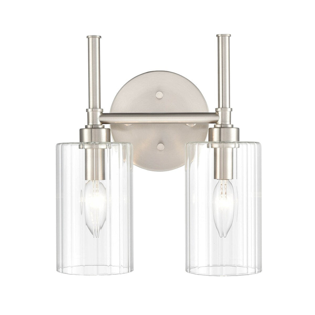 Lampada da tavolo per bagno Chastine di Millennium Lighting con paralumi in vetro trasparente bisellato