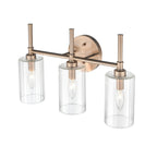 Lampada da tavolo per bagno Chastine di Millennium Lighting con paralumi in vetro trasparente bisellato