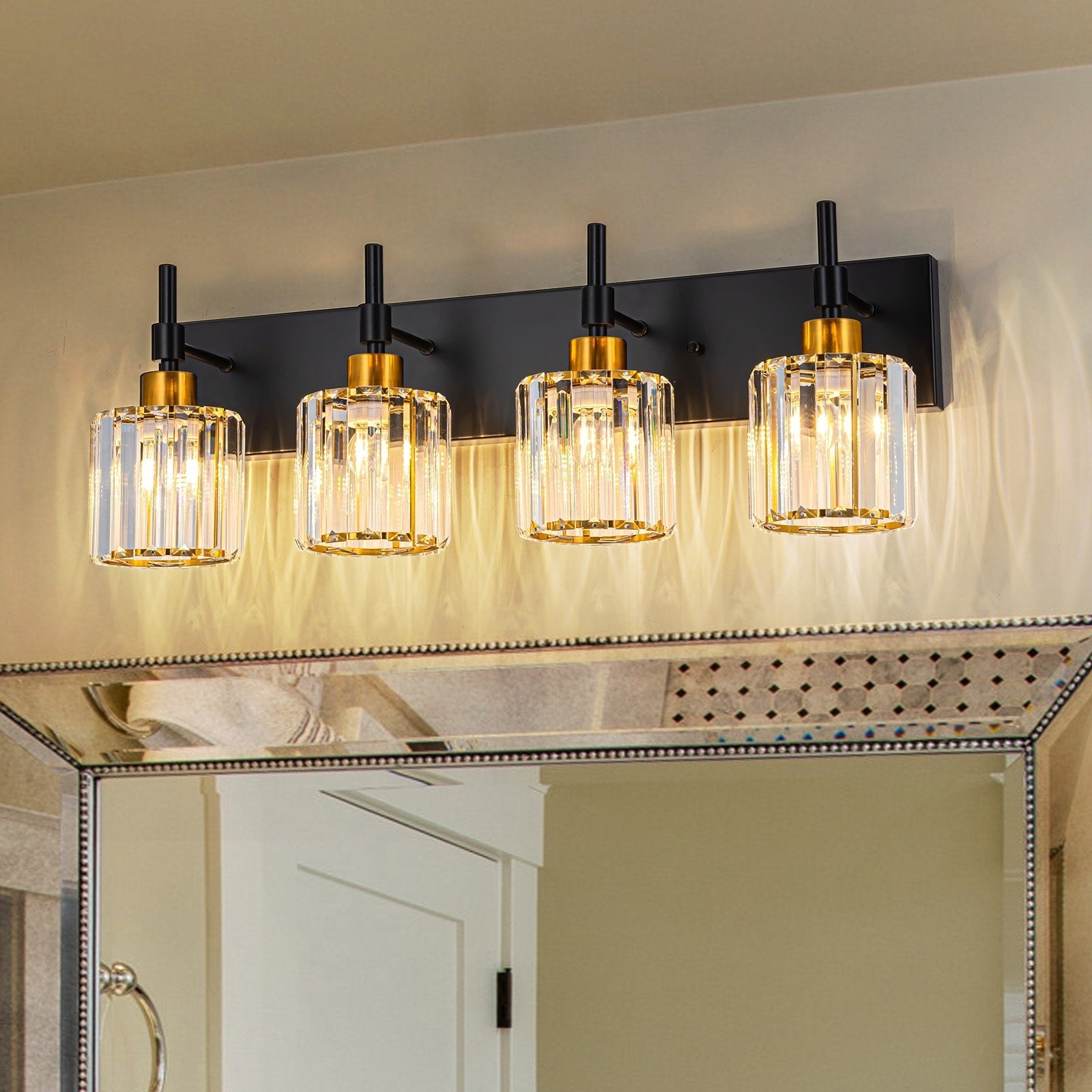 Applique da parete moderne con paralumi in cristallo dimmerabili per il bagno