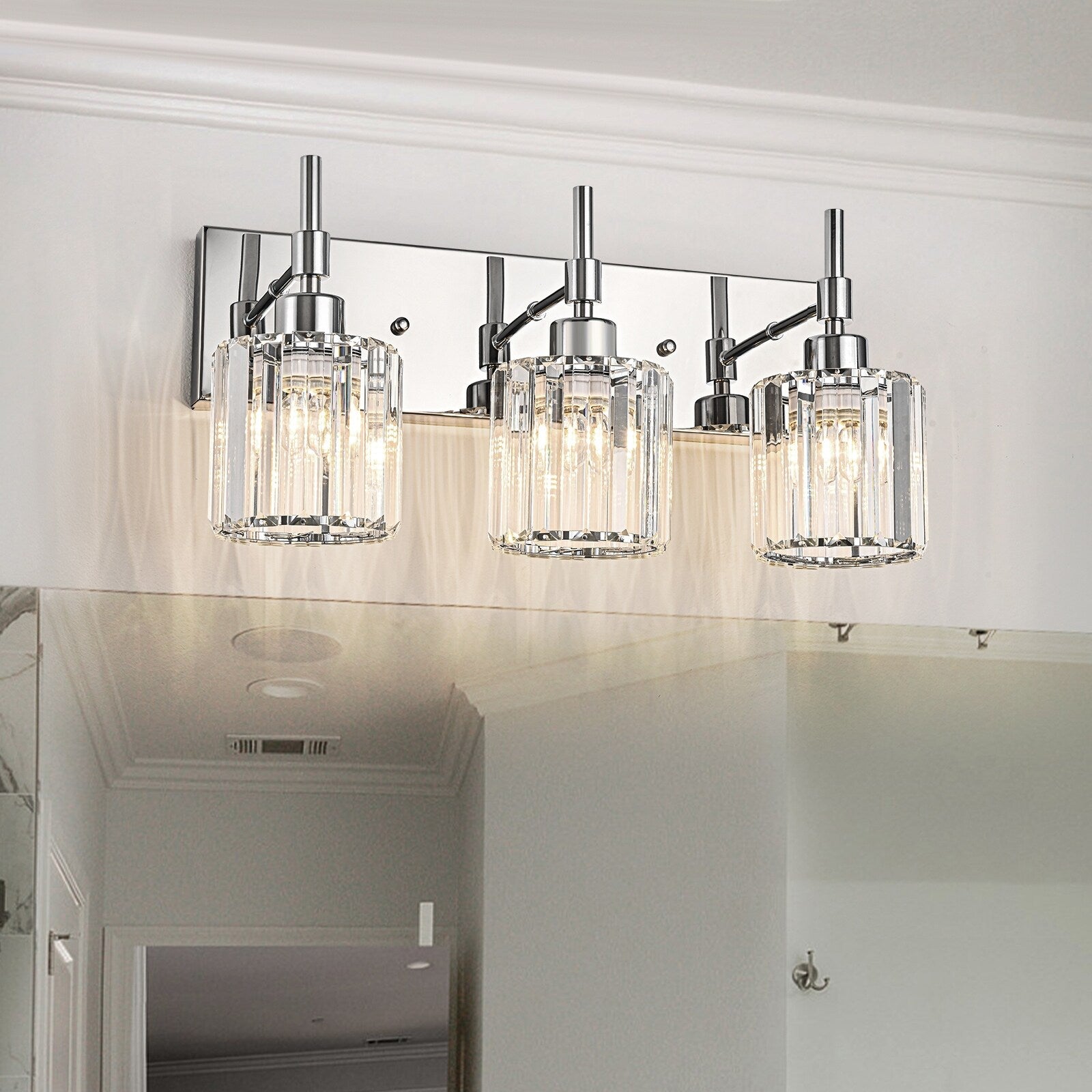 Applique da parete moderne con paralumi in cristallo dimmerabili per il bagno