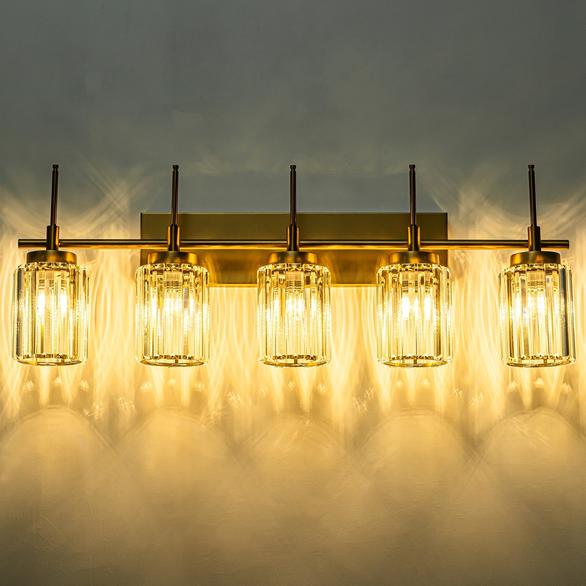 Applique da parete moderna dimmerabile in oro Glam Cylinder, lampada da toeletta in cristallo per bagno