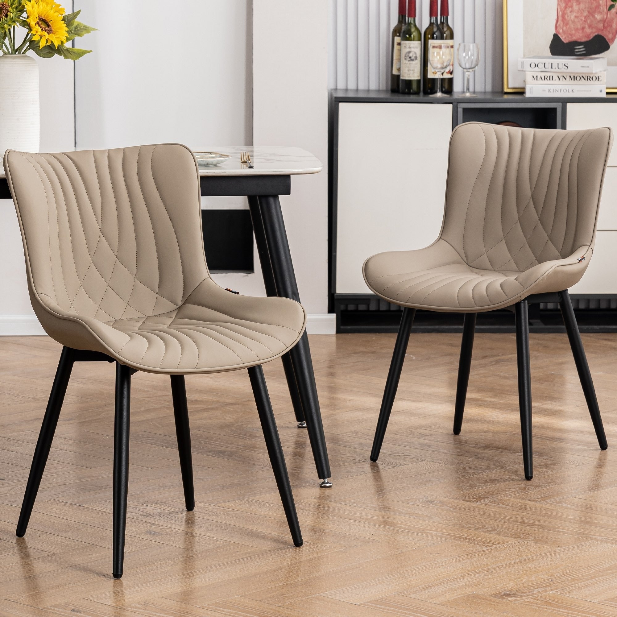 Set di 2 sedie da pranzo moderne imbottite in pelle senza braccioli