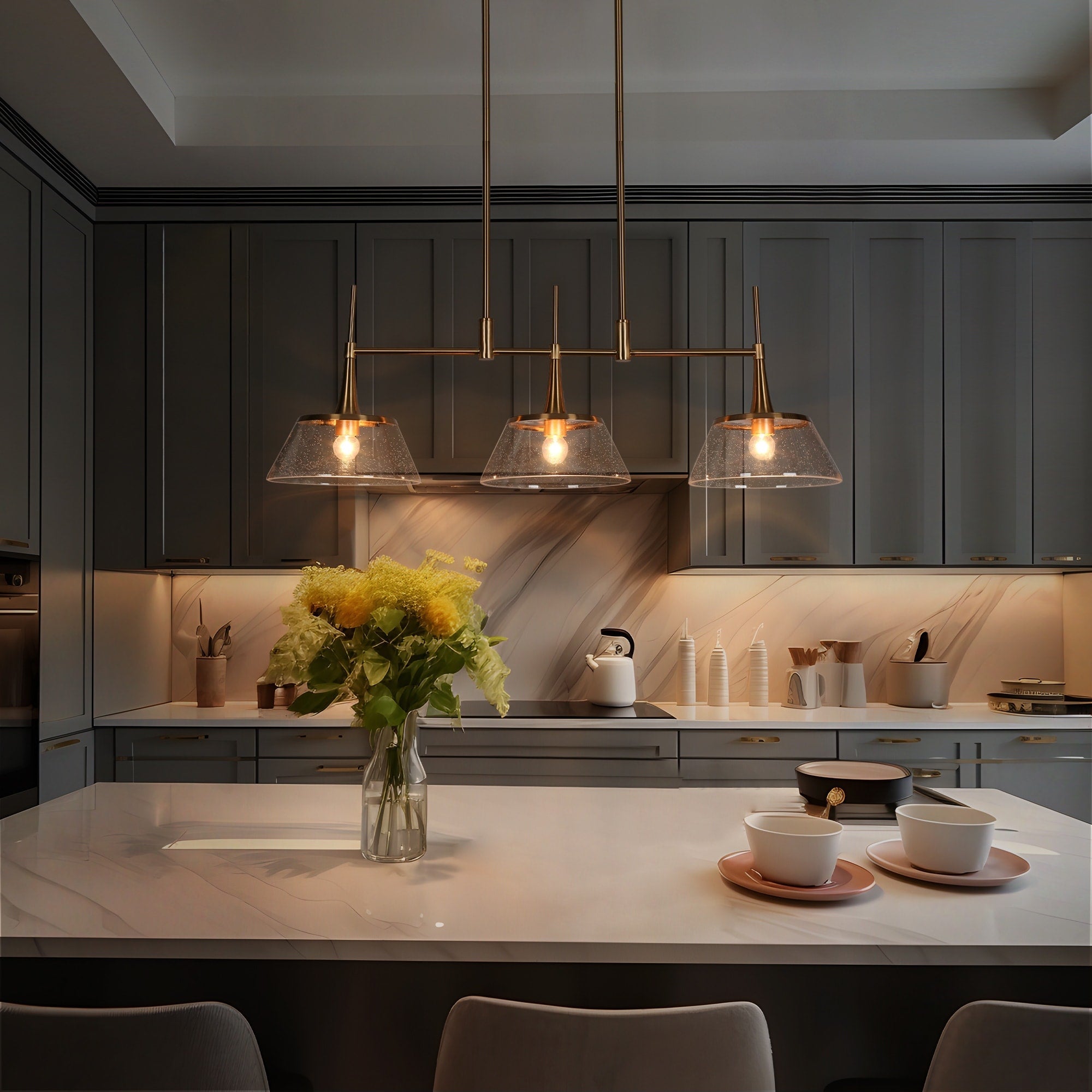 Lampadario lineare a isola Mola Modern Gold a 3 luci in vetro seminato per sala da pranzo
