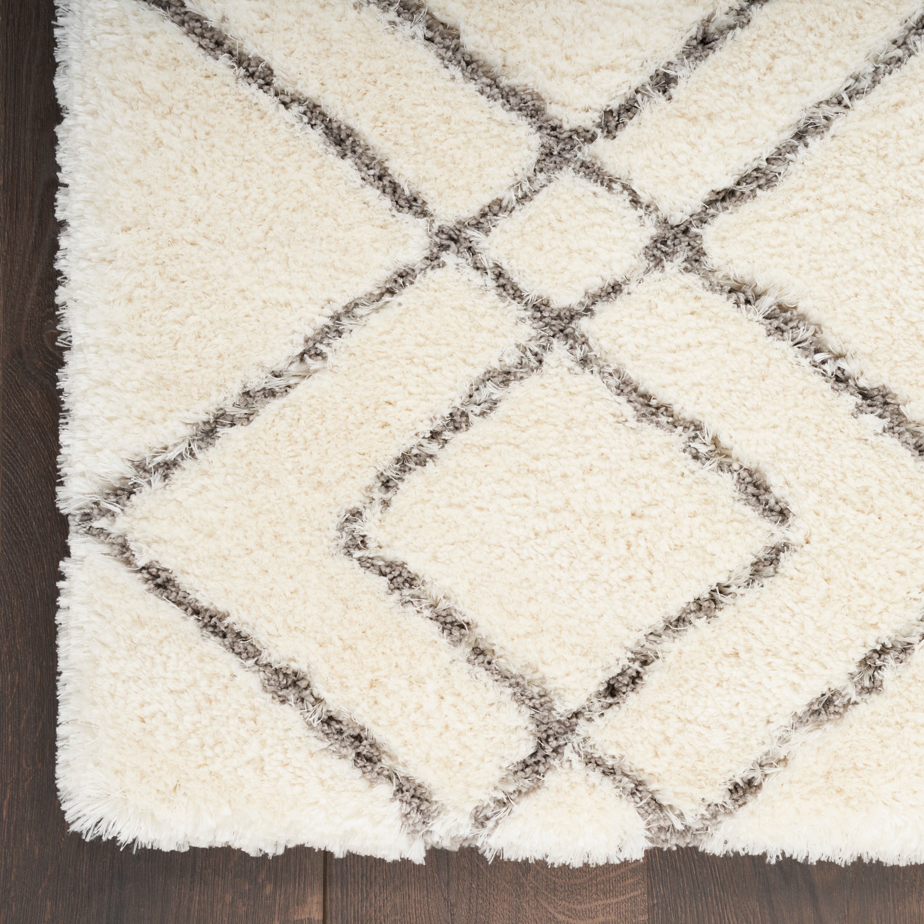 Tappeto geometrico astratto in pelo ultra morbido di Nourison, lussuoso
