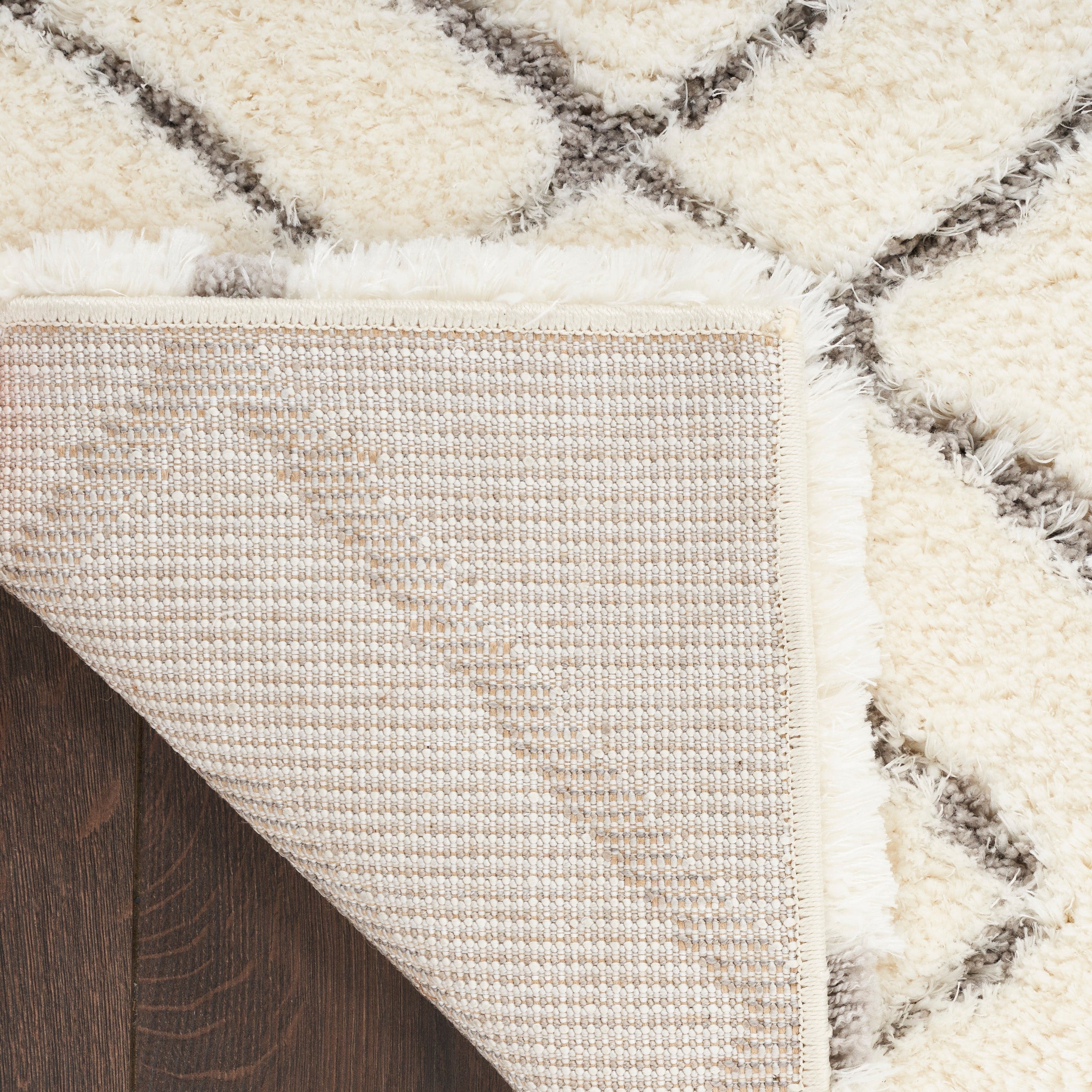 Tappeto geometrico astratto in pelo ultra morbido di Nourison, lussuoso