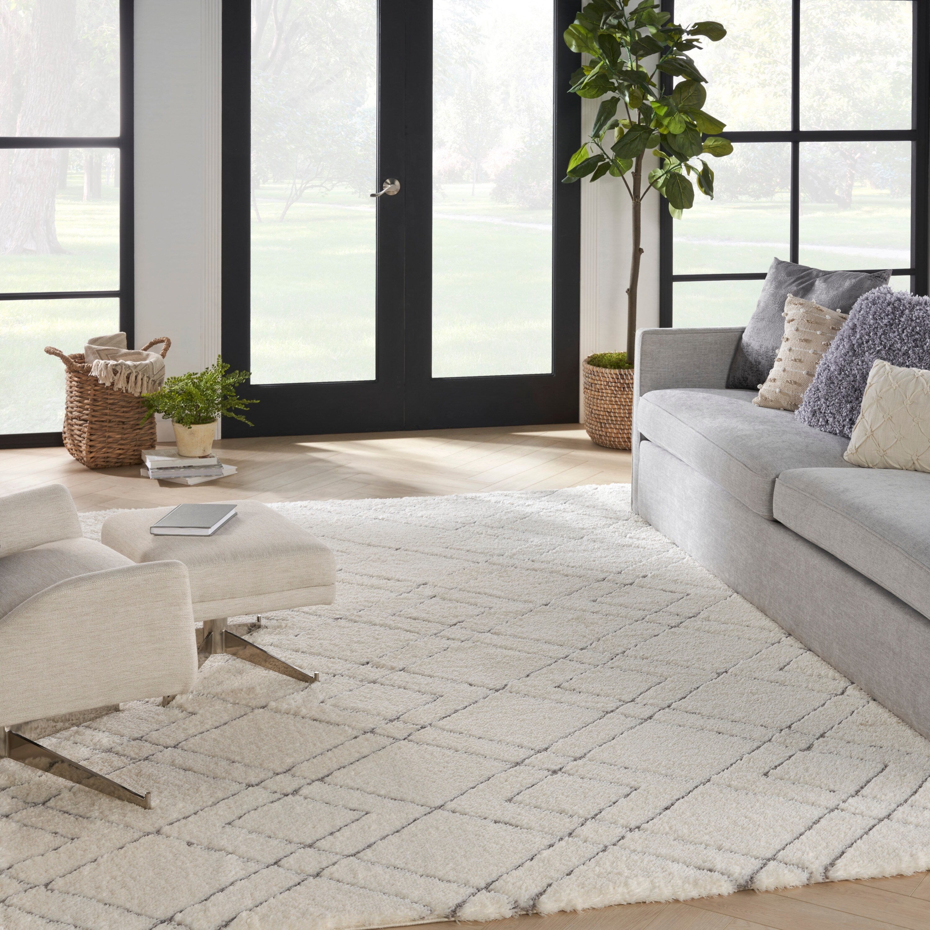 Tappeto geometrico astratto in pelo ultra morbido di Nourison, lussuoso