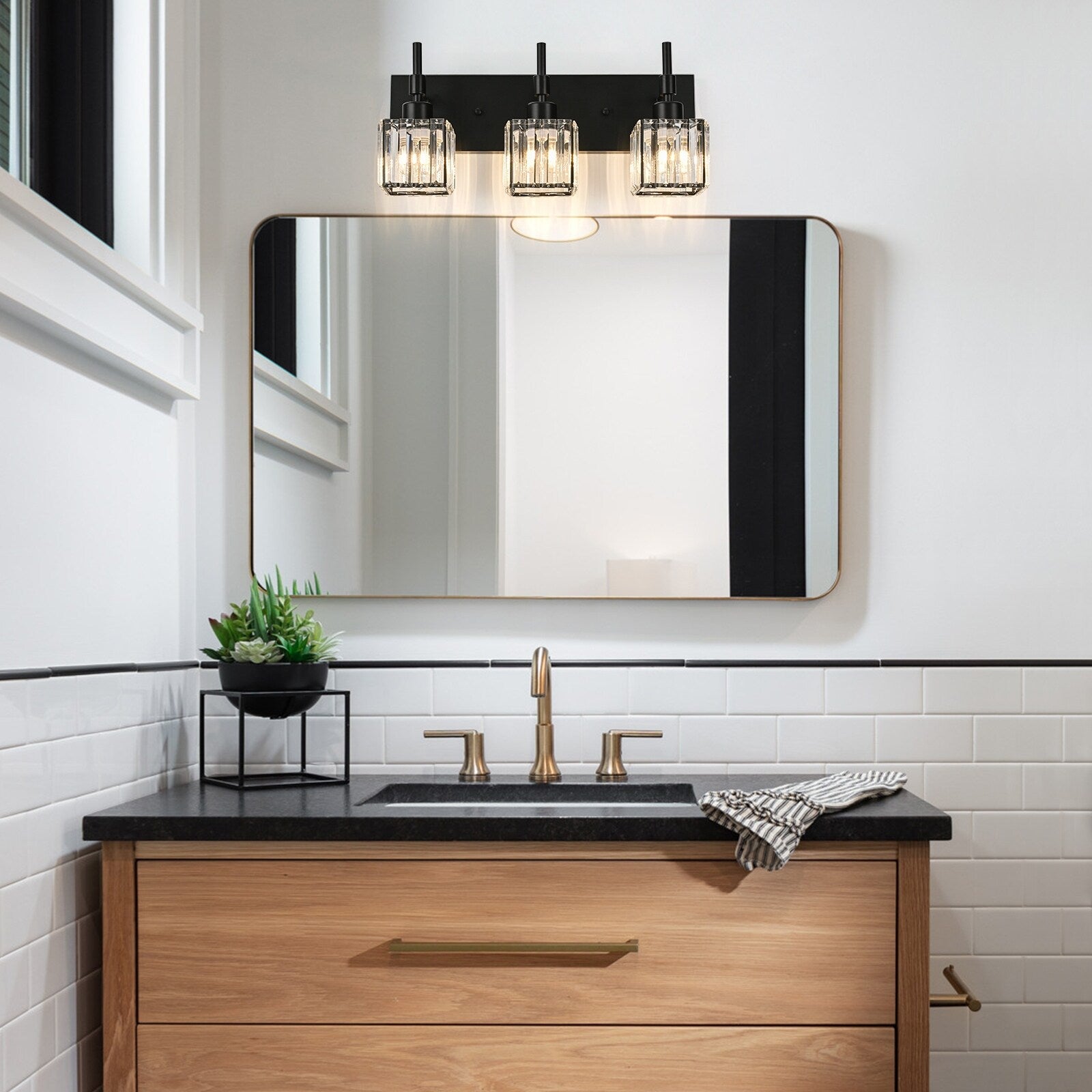 Ora Modern, lampade da bagno in cristallo dimmerabili sopra lo specchio, luci glamour per il bagno