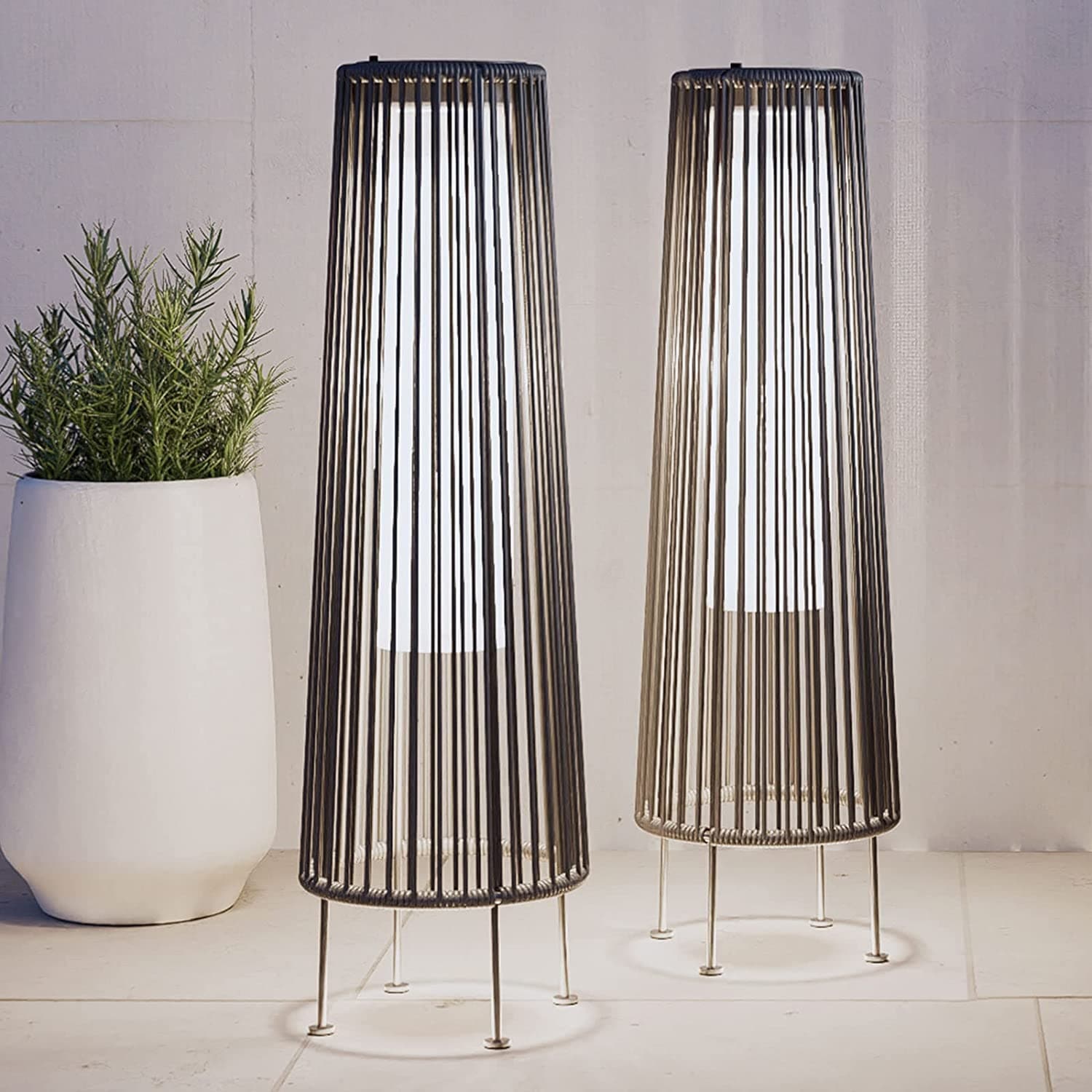 Lampada solare da pavimento per esterni, confezione da 2, lampada solare da patio in vimini per tutte le stagioni, lampada solare da esterno impermeabile per veranda, cortile, giardino