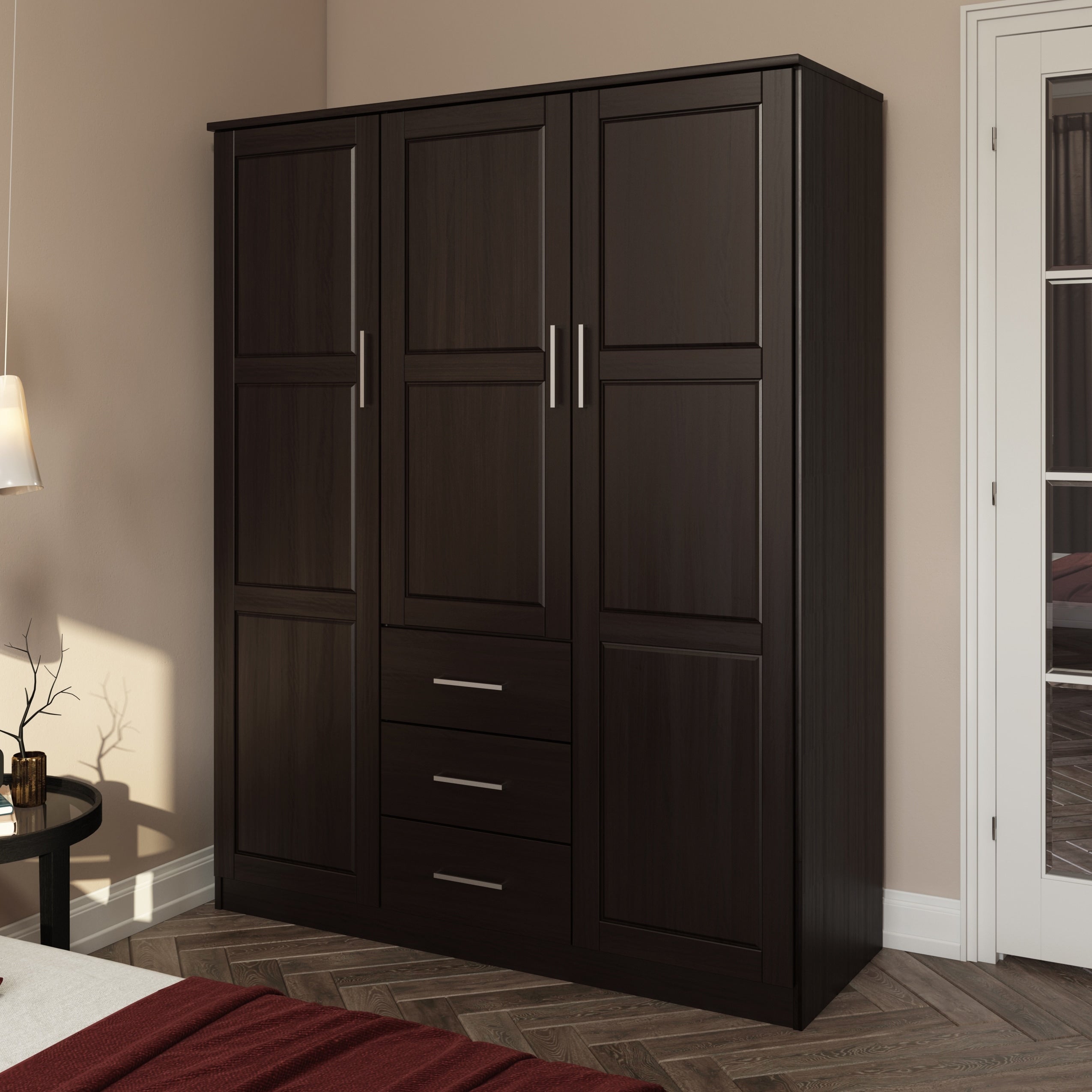 Armadio guardaroba Cosmo a 3 ante in legno massello al 100% di Palace Imports con ante in legno massello o a specchio