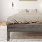 Letto a piattaforma full-size con travi e assi